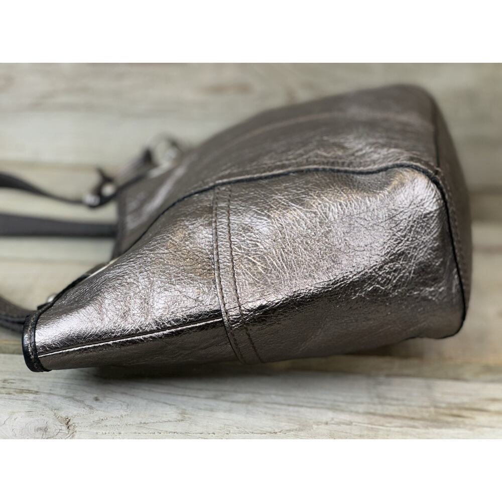 FOSSIL Long Live Vintage Silver Metallic Distressed Leather Hathaway Tote Bag - Picture 3 of 8